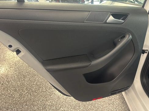 Used 2014 Volkswagen Jetta TDI Value Edition FWD image 25