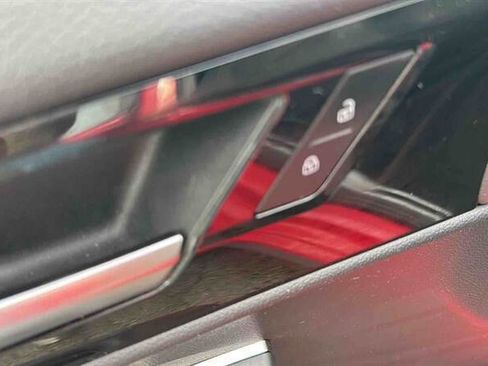 Used 2019 Volkswagen Jetta GLI image 16