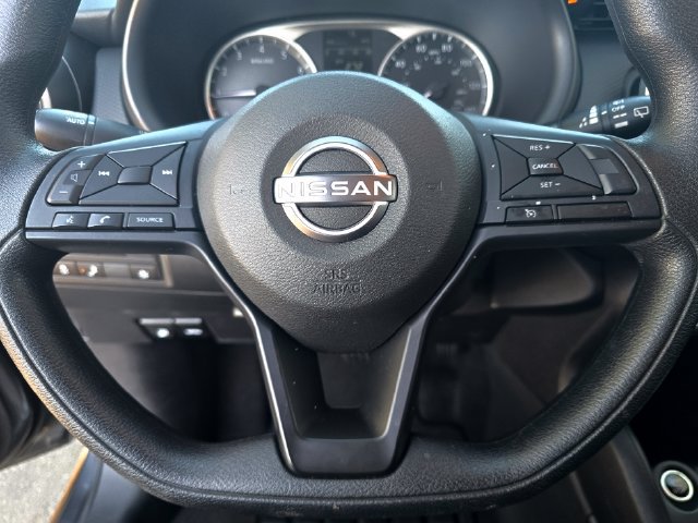 Used 2025 Nissan Kicks Play S FWD image 13