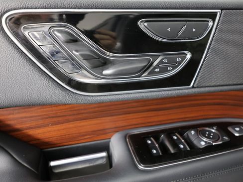 Used 2023 Lincoln Navigator Reserve AWD/4WD image 25