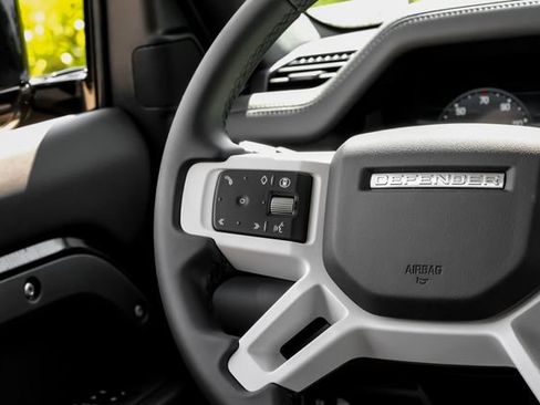 New 2026 Land Rover Defender 110 X-Dynamic SE AWD/4WD image 21