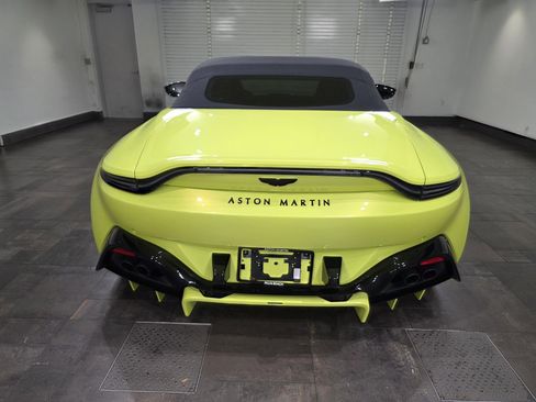 Used 2023 Aston Martin V8 Vantage Roadster RWD image 21