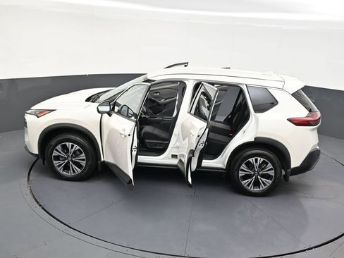 Used 2021 Nissan Rogue SV FWD image 33