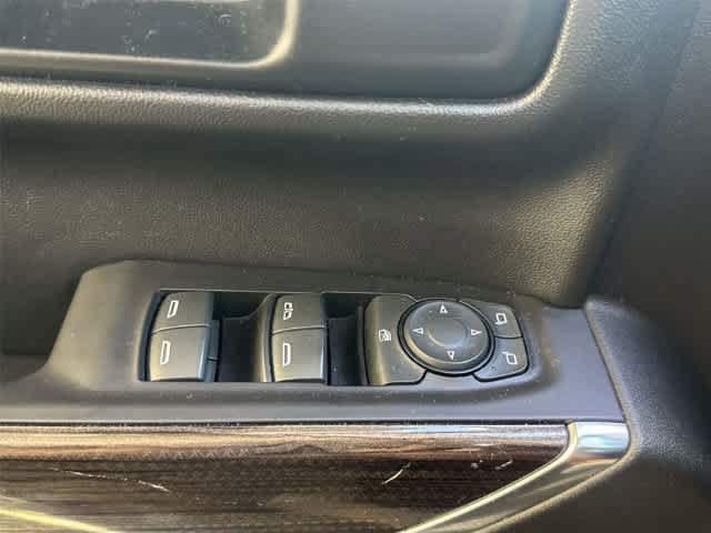 Used 2019 Chevrolet Silverado 1500 RST w/ All-Star Edition AWD/4WD image 18