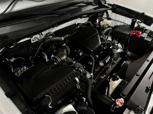 Used 2019 Toyota Tacoma SR w/ SR Convenience Package image 10