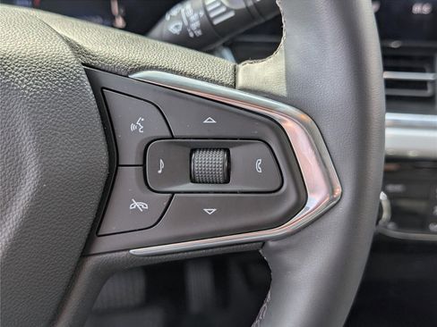 Used 2025 Chevrolet Trax LT w/ Driver Confidence Package image 21