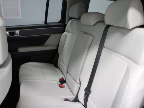 Used 2024 Hyundai Santa Fe SE AWD/4WD image 21