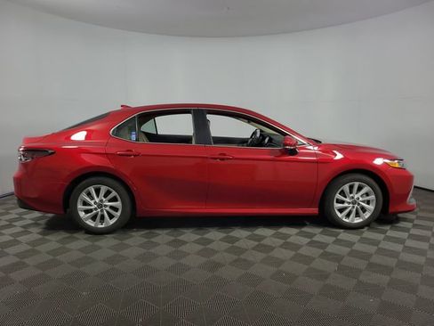 Used 2024 Toyota Camry LE w/ Convenience Package FWD image 11