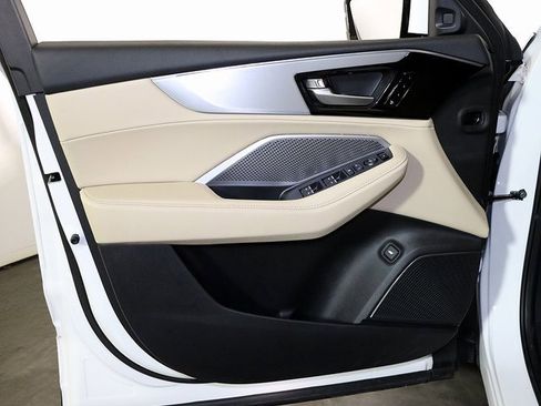 Certified 2026 Acura MDX SH-AWD image 25