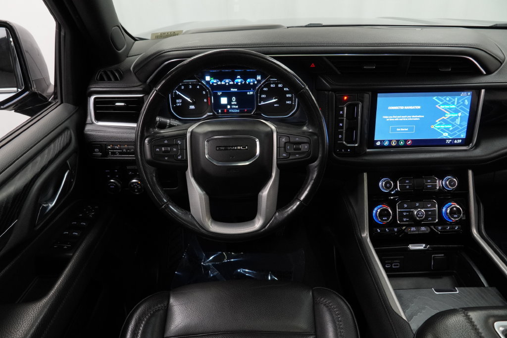 Used 2021 GMC Yukon XL Denali w/ Denali Premium Package AWD/4WD image 15