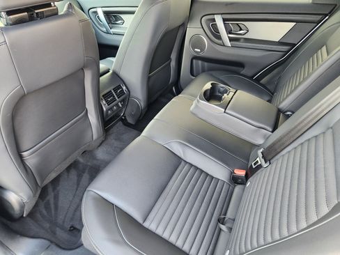 Certified 2025 Land Rover Discovery Sport Dynamic SE AWD/4WD image 28