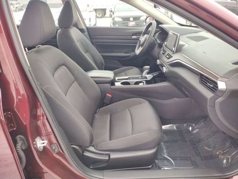 Used 2024 Nissan Altima 2.5 SV image 22