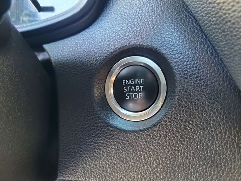 Used 2025 Toyota Corolla SE w/ SE Premium Package image 29