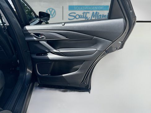 Used 2021 MAZDA CX-9 Touring w/ Touring Premium Package FWD image 30