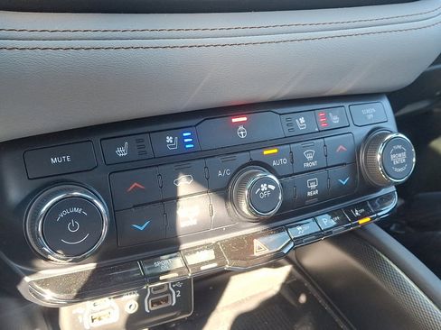 Used 2022 Dodge Durango R/T image 30