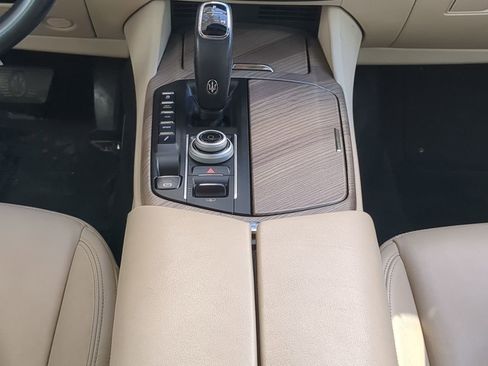 Used 2020 Maserati Levante S GranLusso image 19