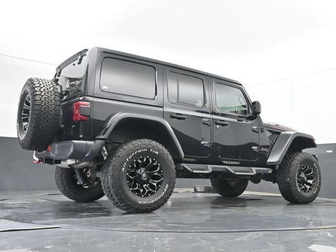 Used 2018 Jeep Wrangler Unlimited Rubicon w/ Dual Top Group AWD/4WD image 52