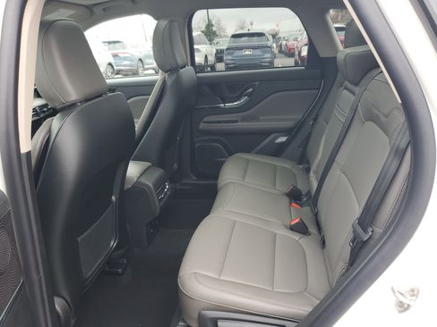 New 2026 Lincoln Corsair Premiere image 25