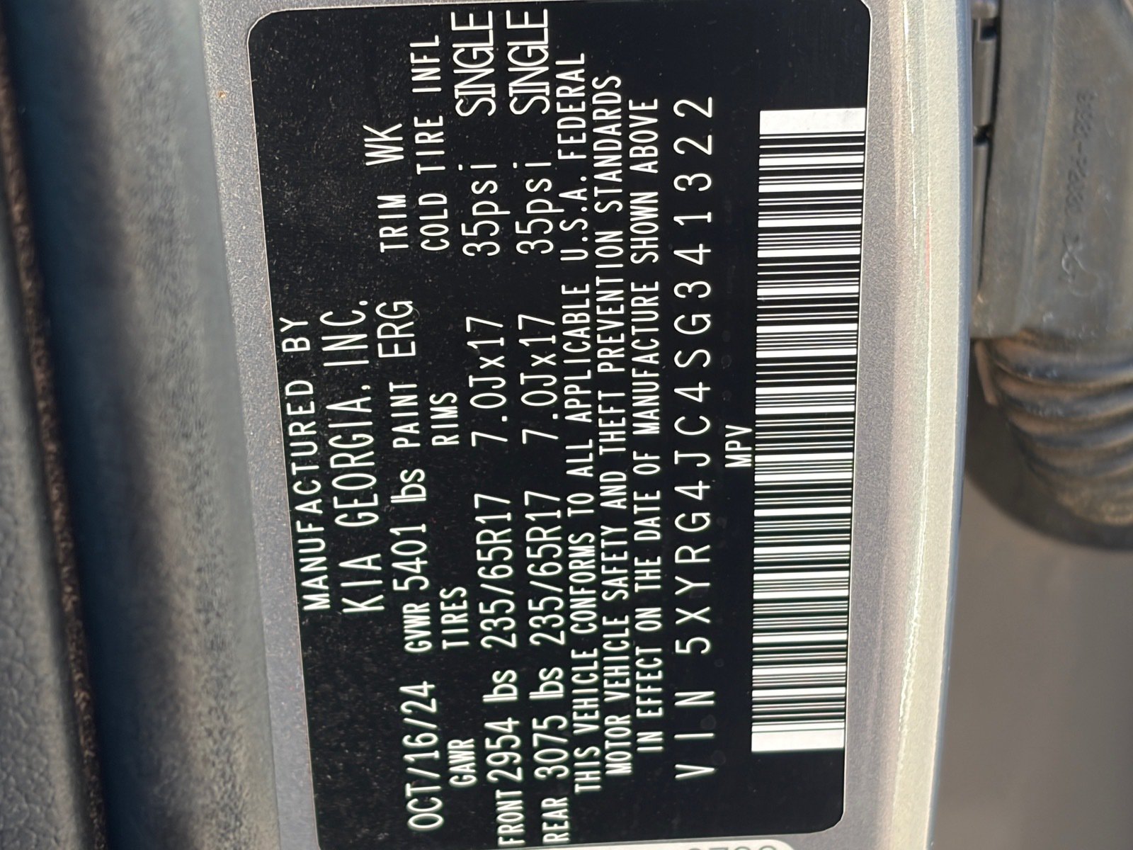 Certified 2025 Kia Sorento LX FWD image 34