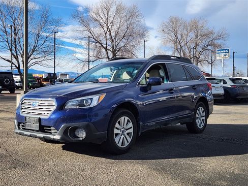 Used 2017 Subaru Outback 2.5i Premium image 2