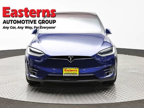 Used 2017 Tesla Model X 75D AWD/4WD image 2