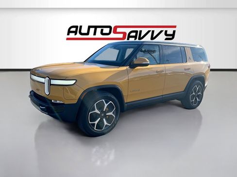 Used 2023 Rivian R1S Adventure AWD/4WD image 3