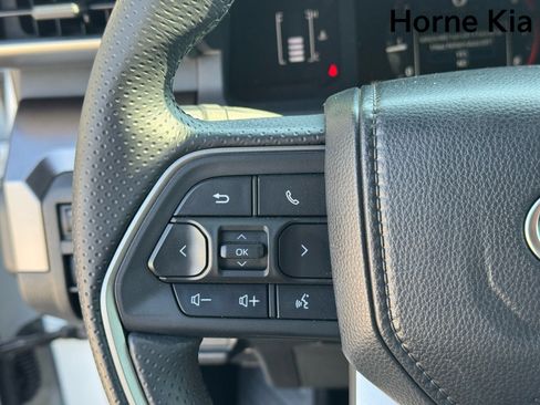 Used 2025 Toyota 4Runner TRD Sport Premium AWD/4WD image 18