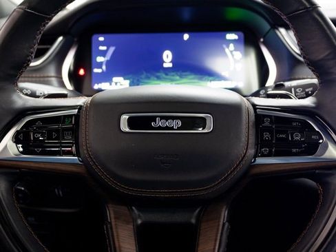 Certified 2022 Jeep Grand Cherokee Summit image 14