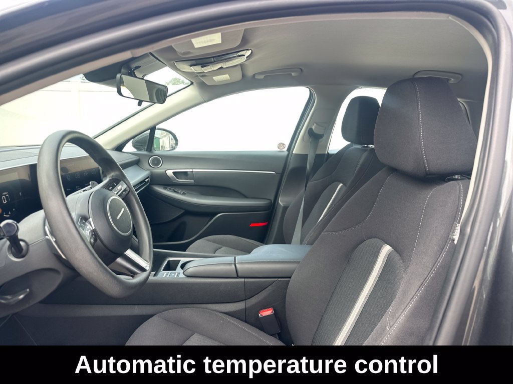 Used 2025 Hyundai Sonata SEL FWD image 11