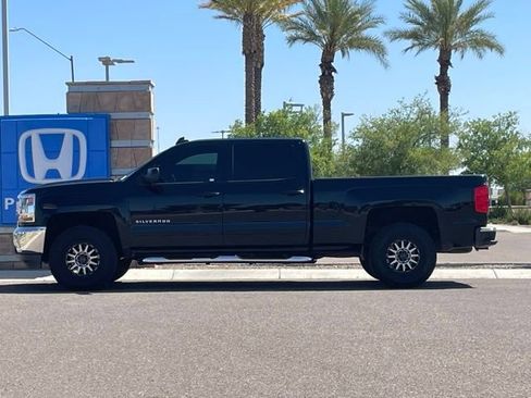 Used 2017 Chevrolet Silverado 1500 LT w/ All Star Edition image 7