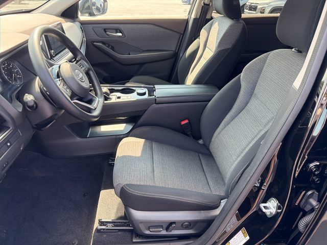 Used 2022 Nissan Rogue SV AWD/4WD image 10