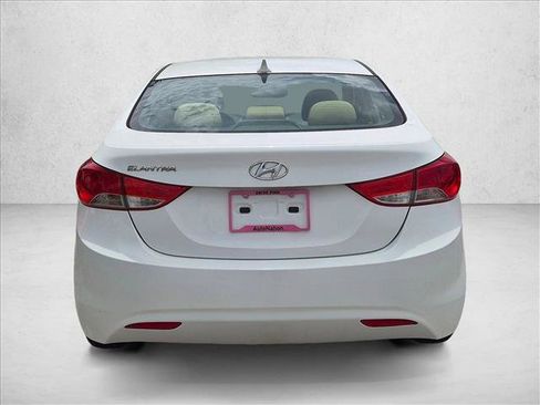 Used 2013 Hyundai Elantra GLS w/ Preferred Pkg FWD image 6