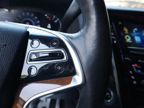 Used 2016 Cadillac Escalade Luxury image 34