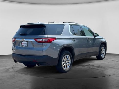 Used 2021 Chevrolet Traverse LT AWD/4WD image 8