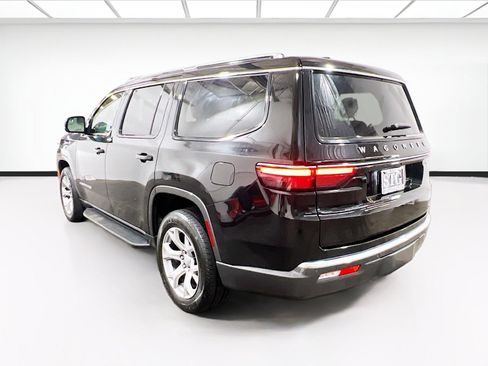 Used 2022 Jeep Wagoneer Series II w/ Flexible Seating Group image 6