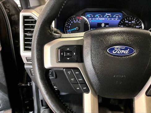 Used 2019 Ford F250 Lariat w/ Lariat Ultimate Package AWD/4WD image 23