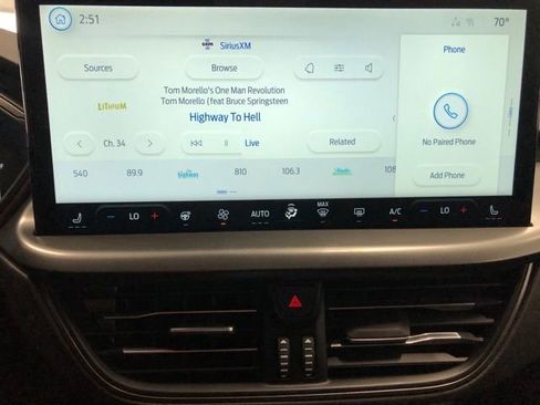 New 2025 Ford Escape SE image 18