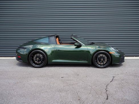 Certified 2026 Porsche 911 Targa 4 GTS AWD/4WD image 23