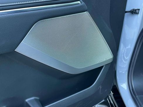 New 2025 GMC Sierra EV Denali image 21