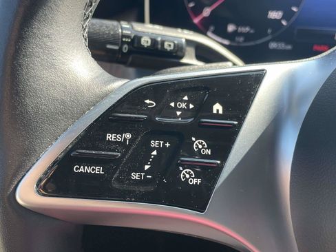 Used 2023 Mercedes-Benz GLC 300 4MATIC image 23