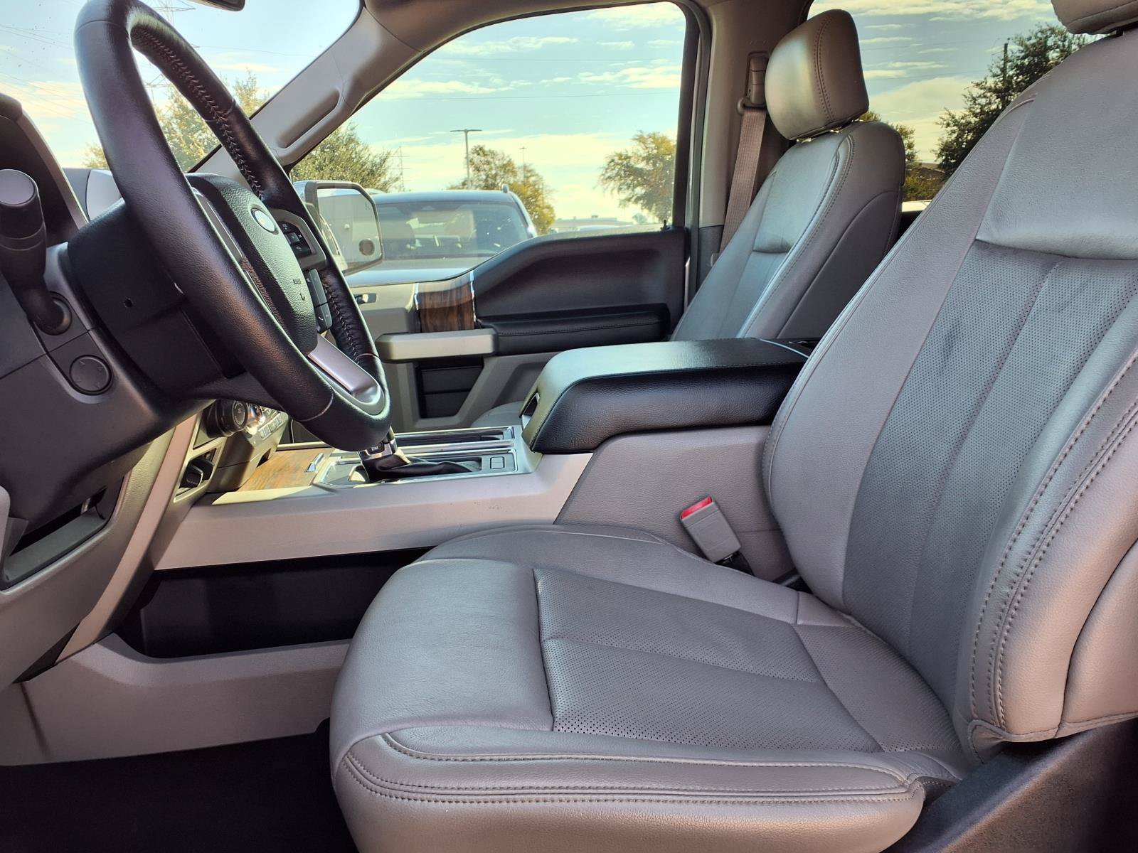 Used 2020 Ford F150 Lariat w/ Equipment Group 502A Luxury AWD/4WD image 18