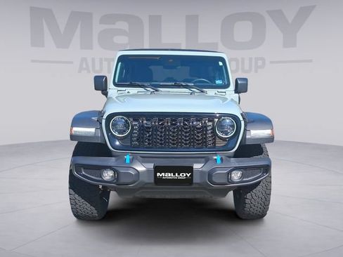 Used 2024 Jeep Wrangler Unlimited AWD/4WD image 8