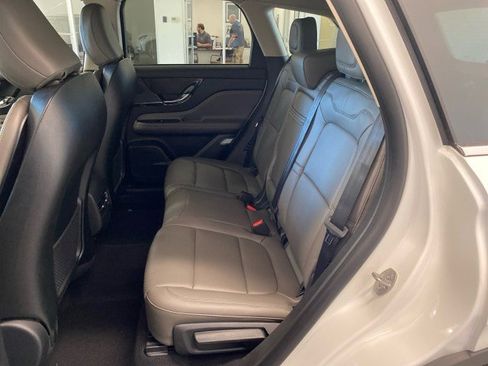 New 2025 Lincoln Corsair AWD w/ Equipment Group 101A image 9