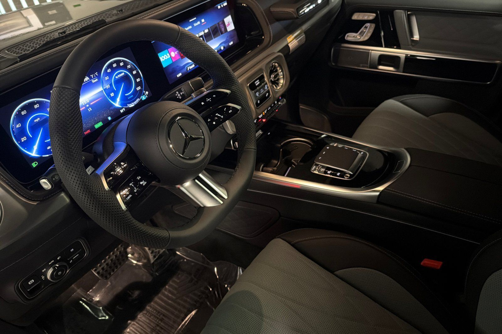 New 2027 Mercedes-Benz G 580 e image 9
