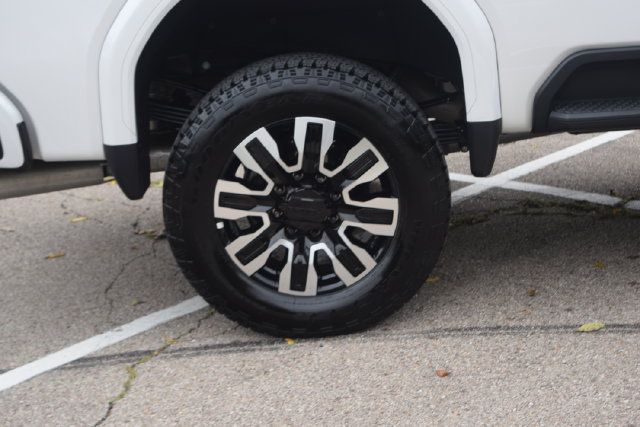 Used 2024 GMC Sierra 3500 Denali Ultimate AWD/4WD image 28