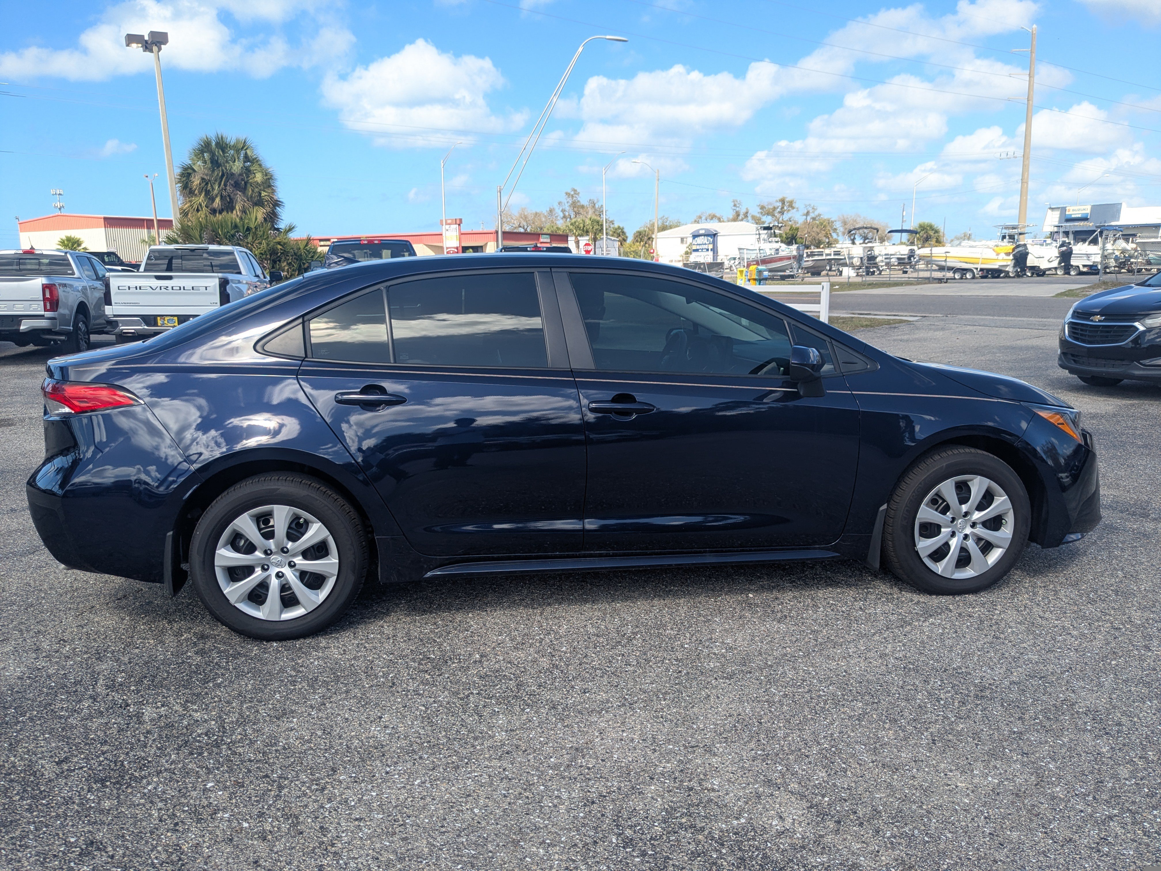 Used 2025 Toyota Corolla LE FWD image 3