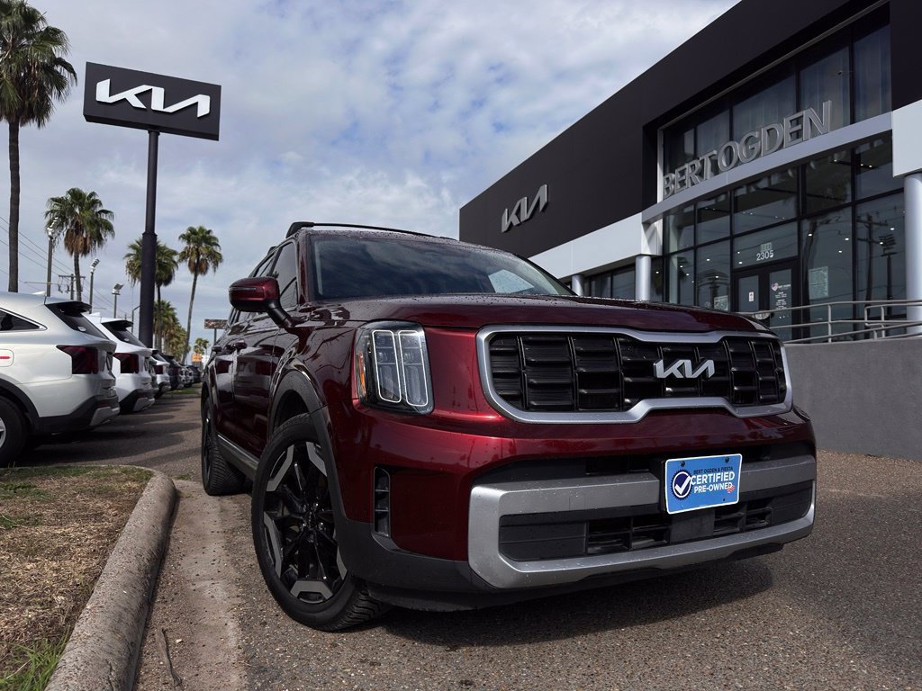 Used 2023 Kia Telluride S AWD/4WD image 1