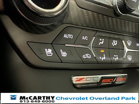 Used 2016 Chevrolet Corvette Z06 w/ 3LZ Preferred Equipment Group image 32