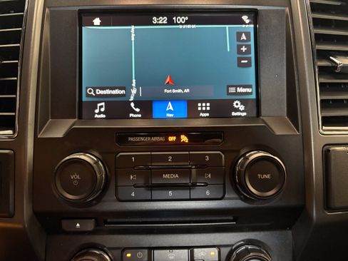 Used 2018 Ford F150 XLT w/ Equipment Group 302A Luxury AWD/4WD image 15