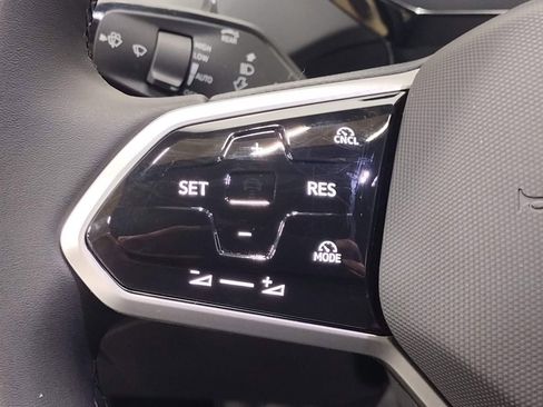 New 2026 Volkswagen ID.4 Pro image 22